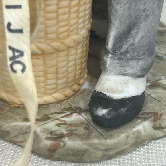 Vintage 60s Pucci Bisque Porcelain Figurine The Tycoon Japanese Capodimonte 3464 - Picture 7 of 15